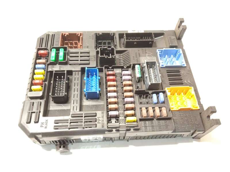 Recambio de caja reles / fusibles para citroën c4 picasso 1.2 12v e-thp referencia OEM IAM 9819851380 28550133 1663368880 - Azul 2
