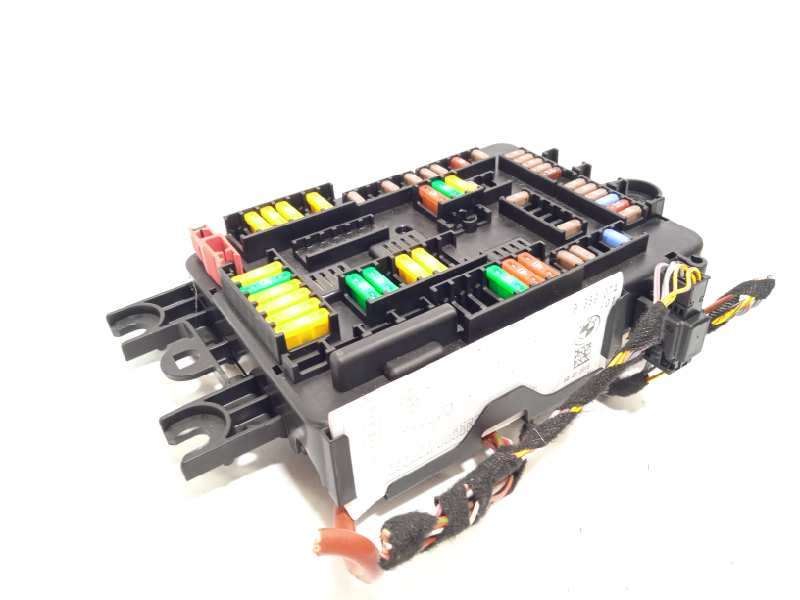 Recambio de caja reles / fusibles para bmw serie 1 lim. (f20/f21) 116d referencia OEM IAM 61149389070 9389070 20151022 - Negro 2