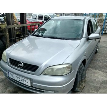 opel astra g berlina del año 2002