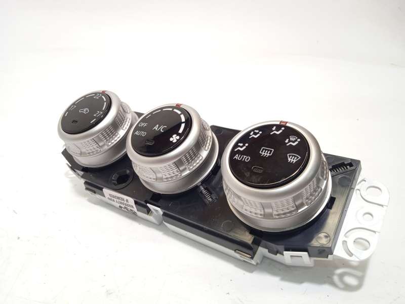 Recambio de mando climatizador para mitsubishi asx 2.0 mivec cat referencia OEM IAM 7820B192  CAB502A048B - Blanco 2