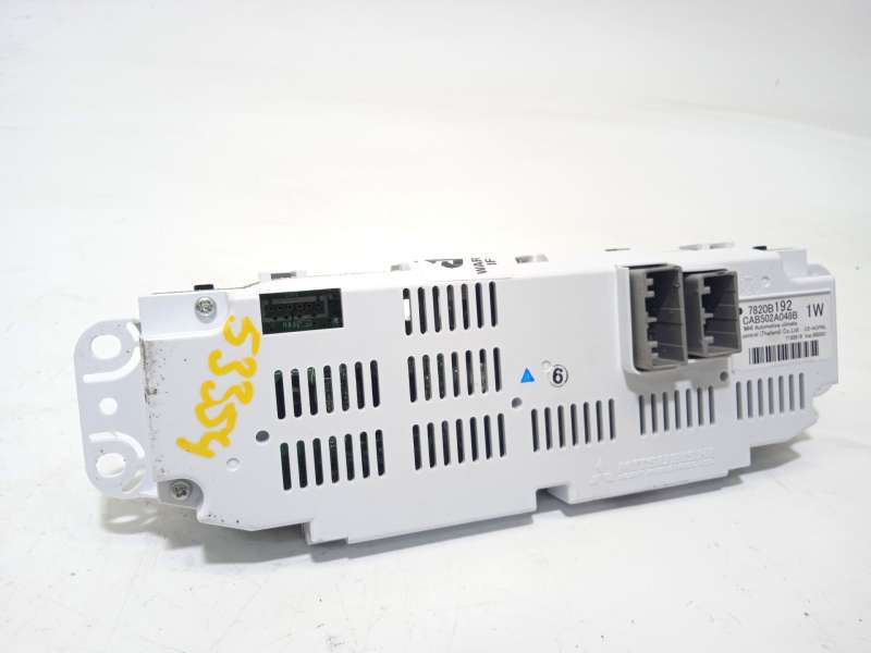 Recambio de mando climatizador para mitsubishi asx 2.0 mivec cat referencia OEM IAM 7820B192  CAB502A048B - Blanco 4