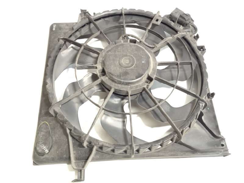 Recambio de electroventilador para kia cee'd concept referencia OEM IAM 253801H600 - Blanco 2