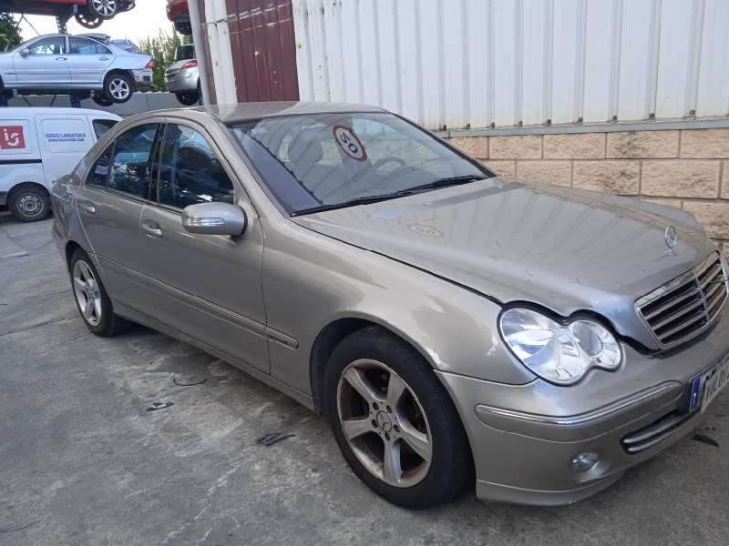 MERCEDES-BENZ CLASE C (W203) BERLINA