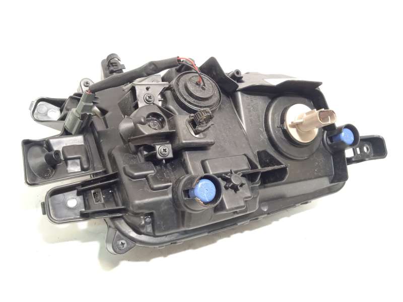 Recambio de faro antiniebla derecho para mitsubishi asx 2.0 mivec cat referencia OEM IAM 8315A084 - Blanco 5