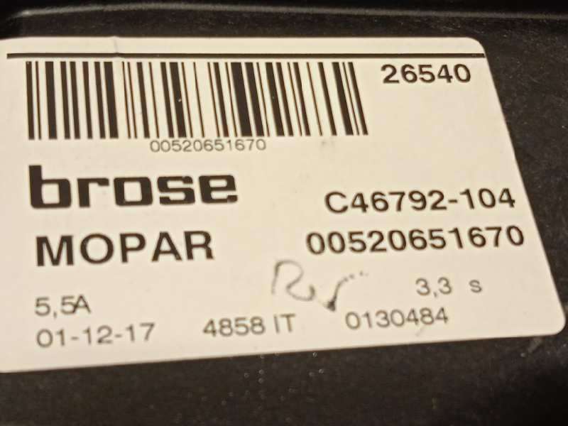 Recambio de elevalunas trasero derecho para jeep renegade 1.6 m-jet cat referencia OEM IAM 00520651670 - Negro 4