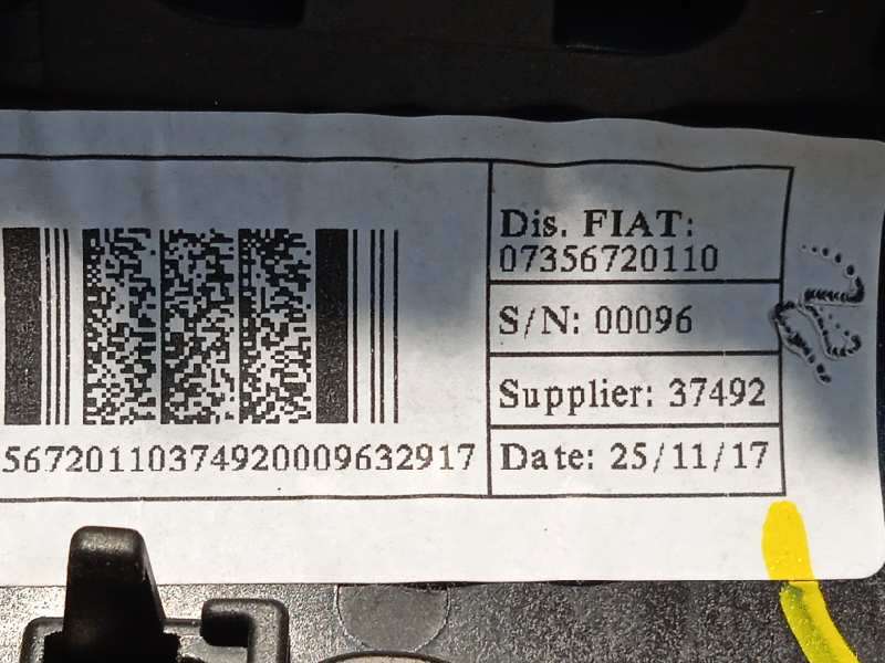 Recambio de volante para jeep renegade 1.6 m-jet cat referencia OEM IAM 07356720110  7356720110 - Negro 7