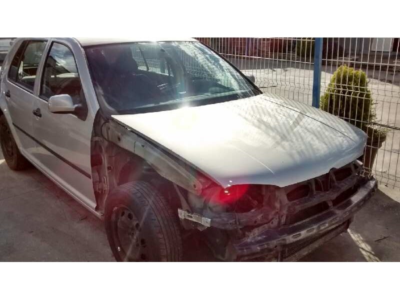 VOLKSWAGEN GOLF IV BERLINA (1J1)