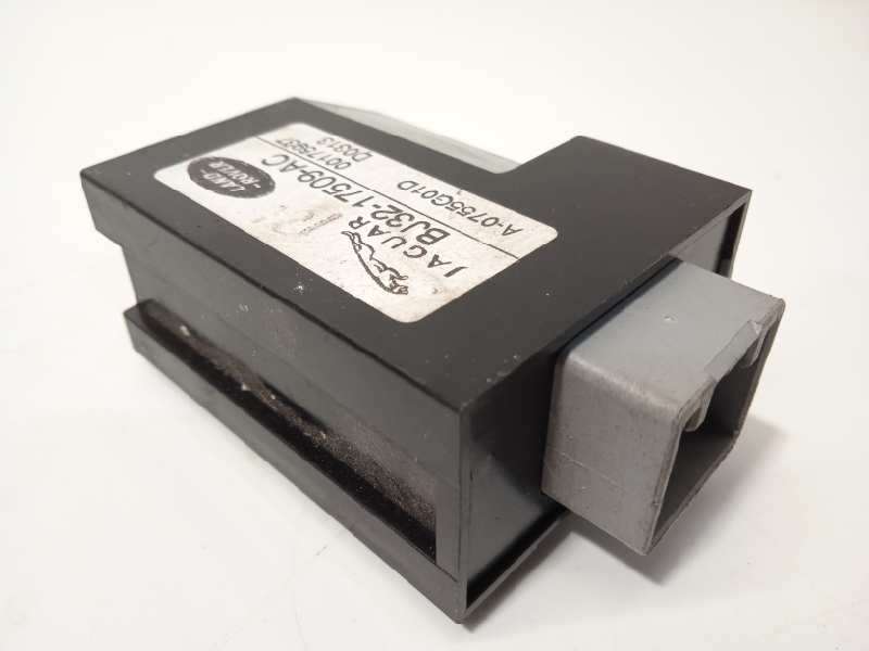 Recambio de modulo electronico para land rover evoque dynamic referencia OEM IAM BJ3217509AC  LR033016 - Gris 2