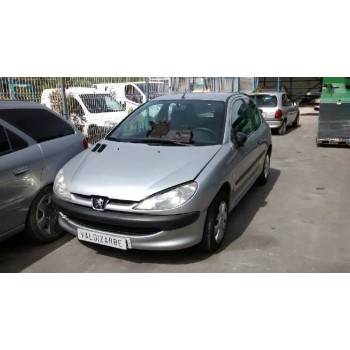 peugeot 206 berlina del año 2000
