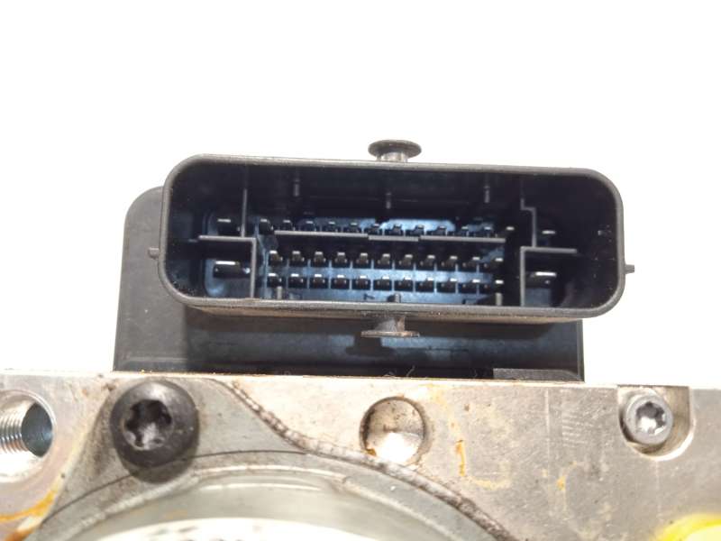 Recambio de abs para kia sportage basic 2wd referencia OEM IAM 58920F1510 BE6003AP00 MGH80BH6014AP00 4