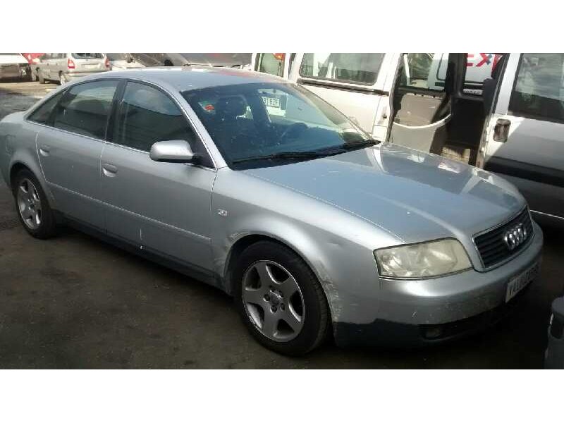 AUDI A6 BERLINA (4B2)