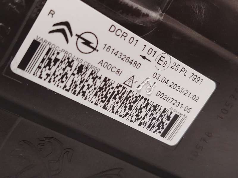 Recambio de faro derecho para citroën spacetourer autobús (v_) 1.6 bluehdi 95 referencia OEM IAM 1614326480 8