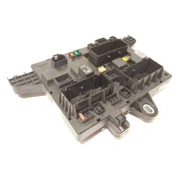 CAJA RELES / FUSIBLES 13302300 13343950