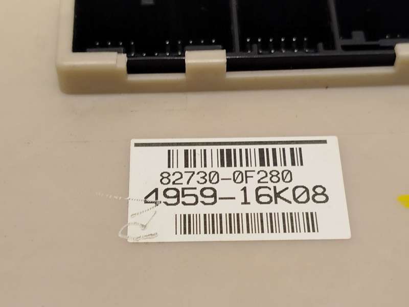 Recambio de caja reles / fusibles para toyota verso (_r2_) 1.6 (zgr20_) referencia OEM IAM 827300F280 4