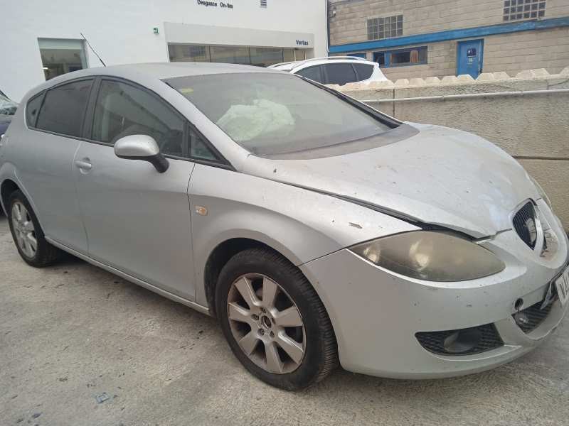 SEAT LEON (1P1)