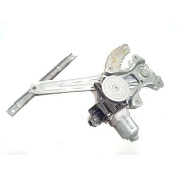 ELEVALUNAS TRASERO DERECHO 82731CV01C 827201KA1C