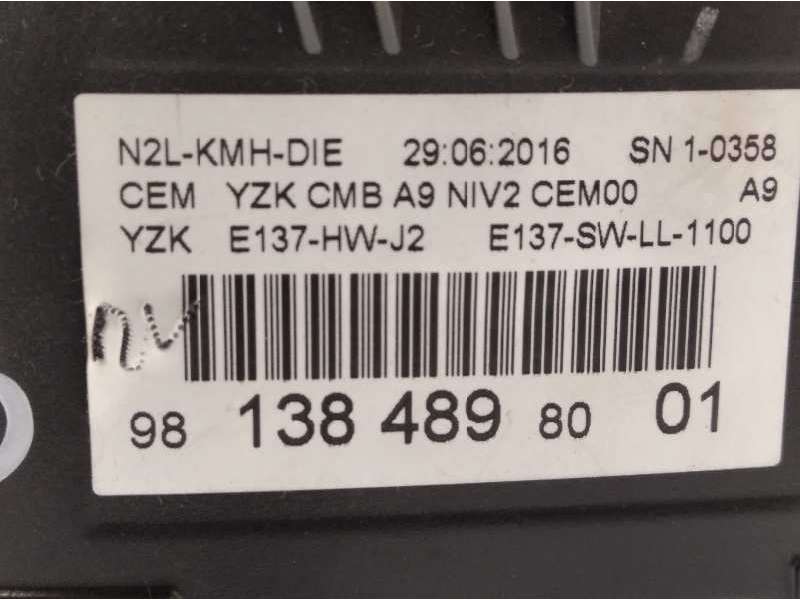 Recambio de cuadro instrumentos para peugeot 208 style referencia OEM IAM 9813848980 - Blanco 9