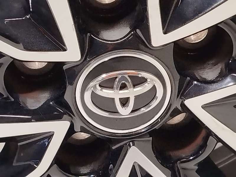 Recambio de llanta para toyota verso (_r2_) 1.6 (zgr20_) referencia OEM IAM 426110F200 4
