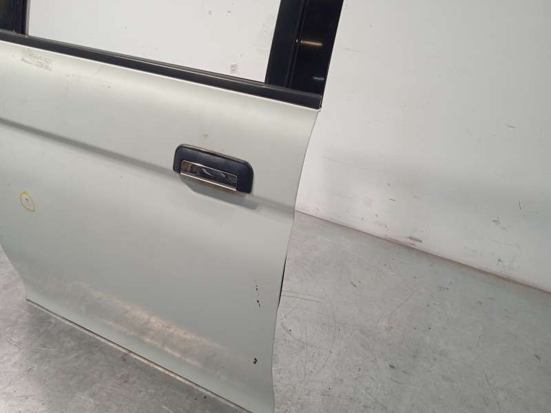 Recambio de puerta trasera izquierda para mitsubishi l 200 (k6/7) 2500 td glx (4-ptas.) referencia OEM IAM MR178077 - Blanco 3