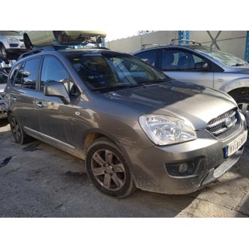 kia carens (un) del año 2010