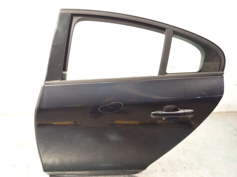 PUERTA TRASERA IZQUIERDA 32228974 31298042 