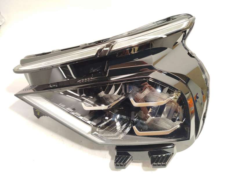 Recambio de faro izquierdo para citroën c4 iii 1.2 referencia OEM IAM 9830649480  73374697 2
