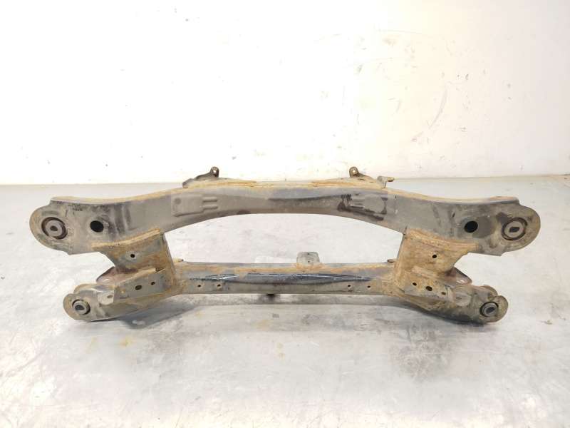 Recambio de puente trasero para toyota auris 2.0 d-4d cat referencia OEM IAM 5120602051 - Blanco 3
