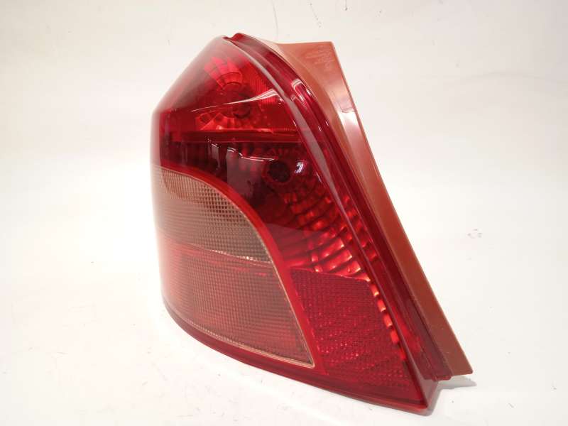 Recambio de piloto trasero izquierdo para toyota yaris (_p9_) 1.4 d-4d (nlp90_) referencia OEM IAM 815610D110 - Plata 2