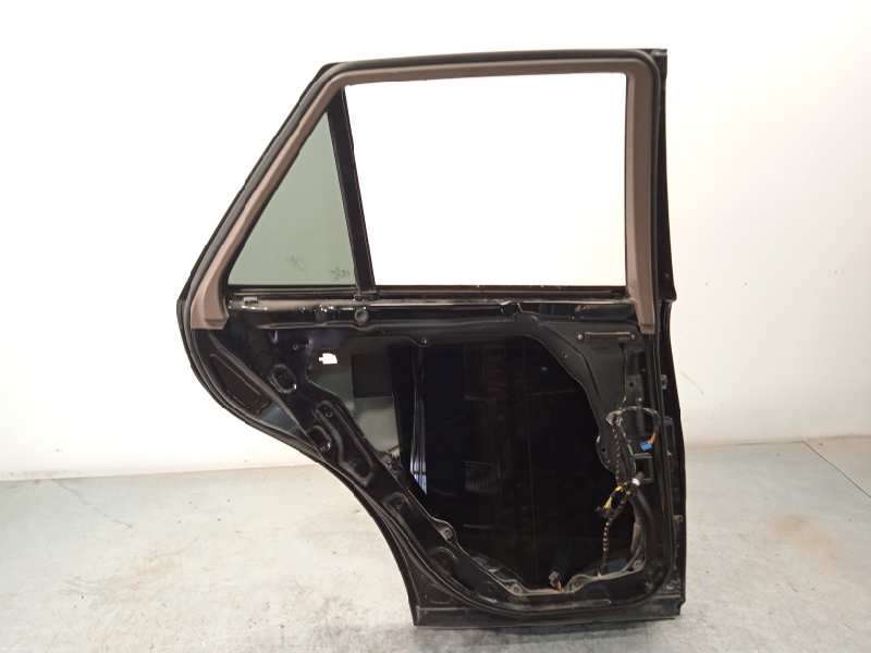 Recambio de puerta trasera izquierda para mercedes-benz clase m (w164) 420 / 450 cdi (164.128) referencia OEM IAM A1647300105 - Negro 4