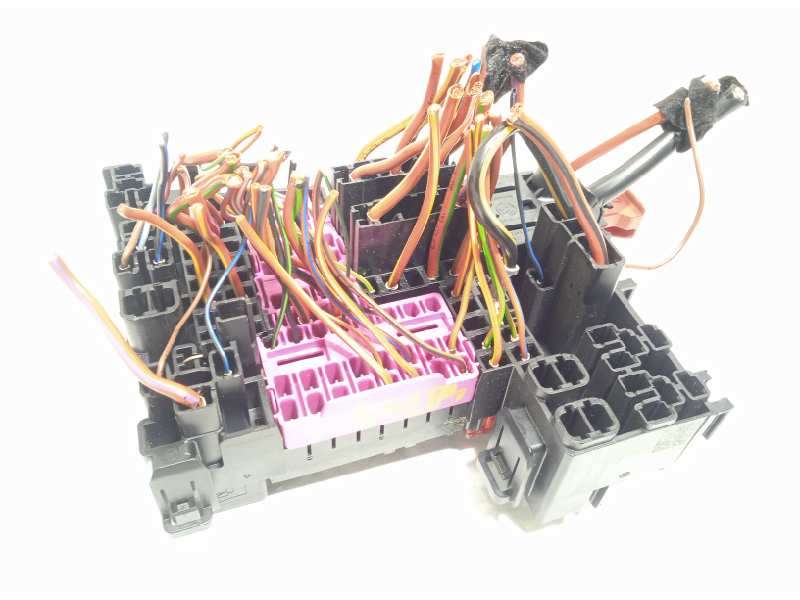 Recambio de caja reles / fusibles para volkswagen t-cross 1.0 tsi referencia OEM IAM 2Q0937615A - Blanco 3