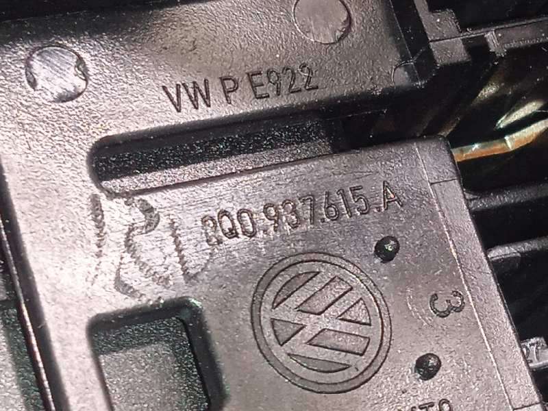 Recambio de caja reles / fusibles para volkswagen t-cross 1.0 tsi referencia OEM IAM 2Q0937615A - Blanco 4