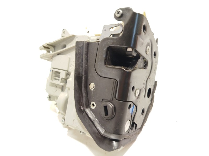 CERRADURA PUERTA TRASERA IZQUIERDA 8K0839015C 