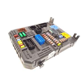 CAJA RELES / FUSIBLES 9819851380 28550133 1663368880