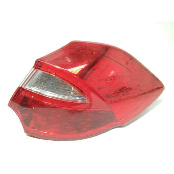PILOTO TRASERO DERECHO 92402A2200 