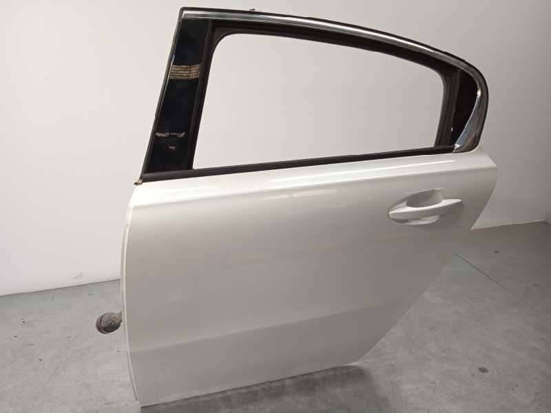 Recambio de puerta trasera izquierda para peugeot 508 active referencia OEM IAM 9006S0 - Blanco 2