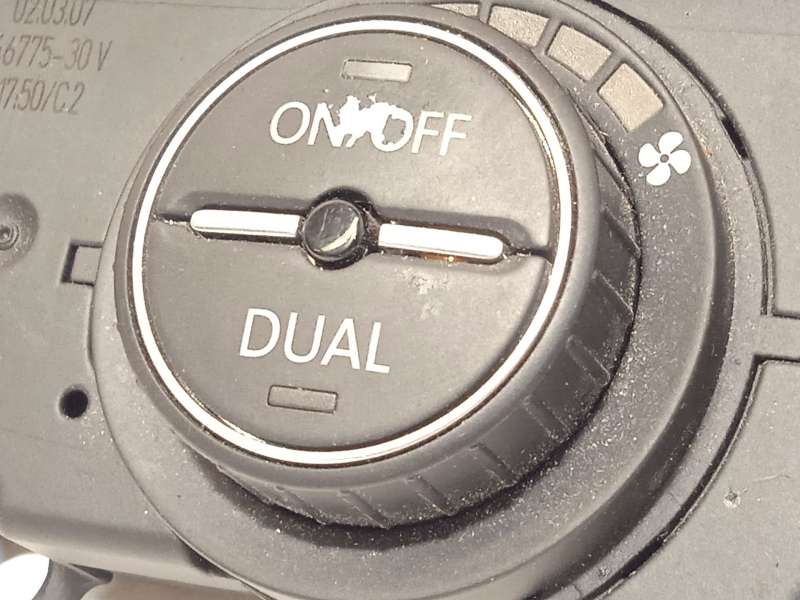 Recambio de mando climatizador para volkswagen passat b6 (3c2) 2.0 fsi referencia OEM IAM 3C0907044AT 3C0907044ATWZU - Negro 3