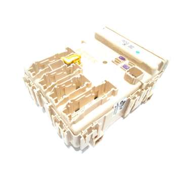 CAJA RELES / FUSIBLES 8273012X80A 