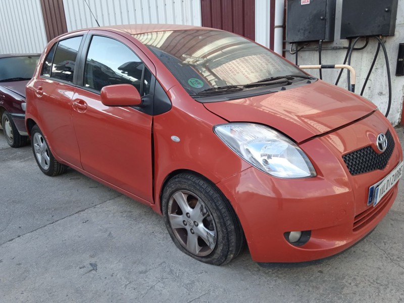 TOYOTA YARIS (_P9_)