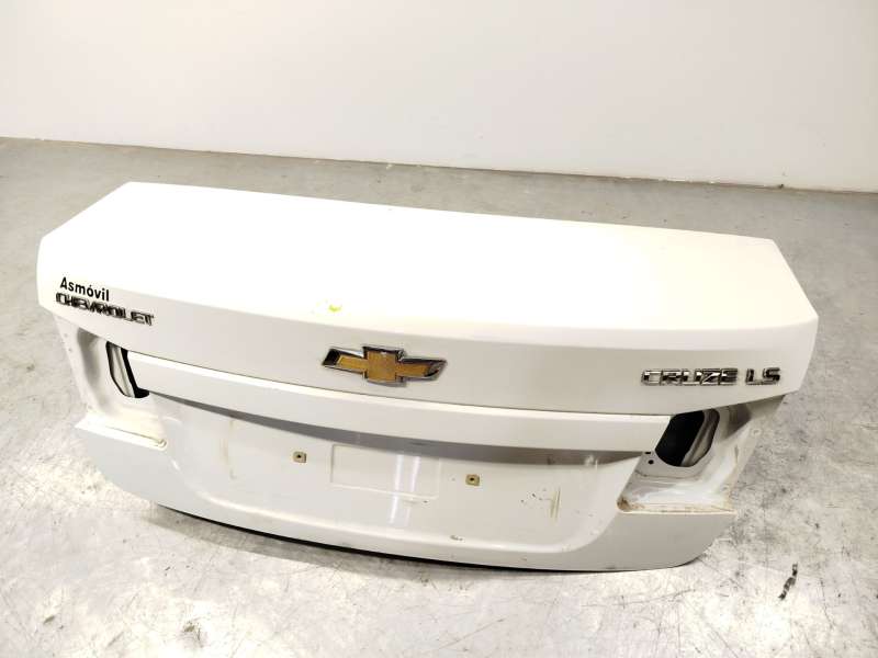 Recambio de tapa maletero para chevrolet cruze ls referencia OEM IAM 95950847 - Blanco 3