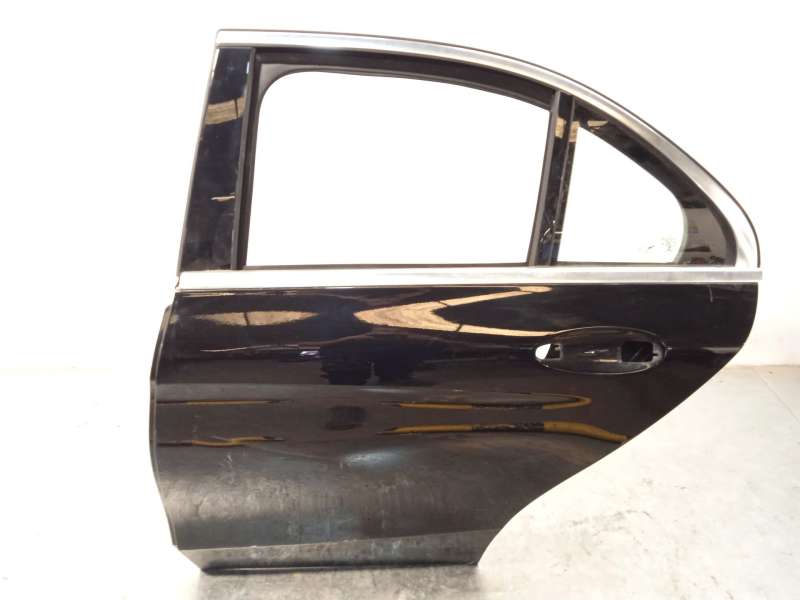 PUERTA TRASERA IZQUIERDA A2057300105 