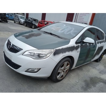 opel astra j (p10) del año 2011