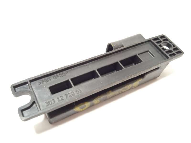 Recambio de antena para land rover range rover autobiography referencia OEM IAM AH4215K603AA  LR012709 2