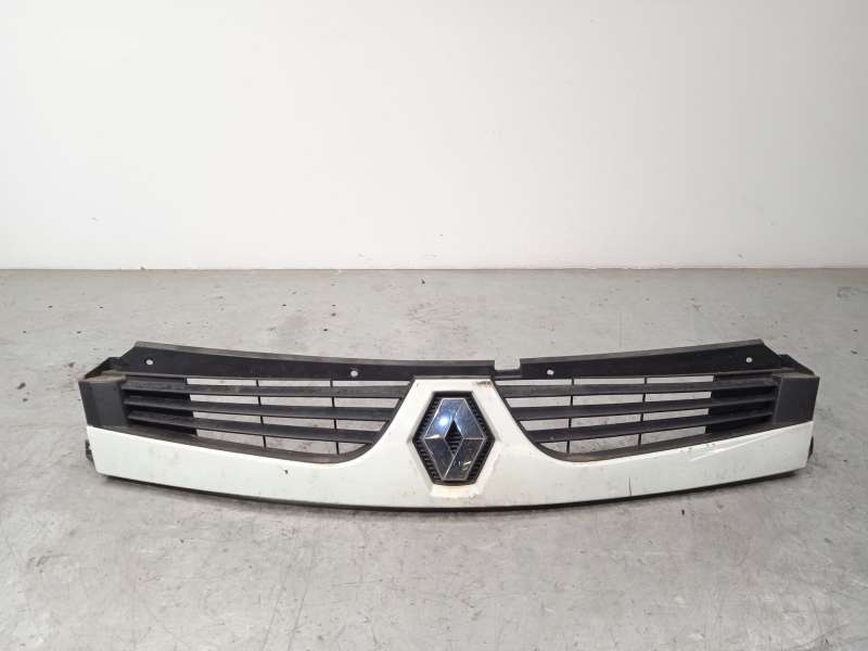 REJILLA DELANTERA 8200426365 