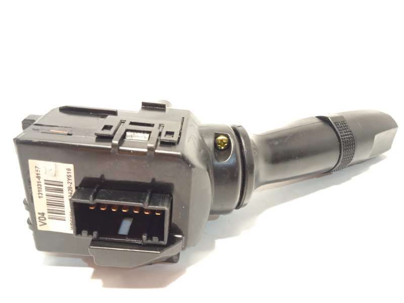Recambio de mando limpia para hyundai i40 style blue referencia OEM IAM 934202Y610 - Blanco 3