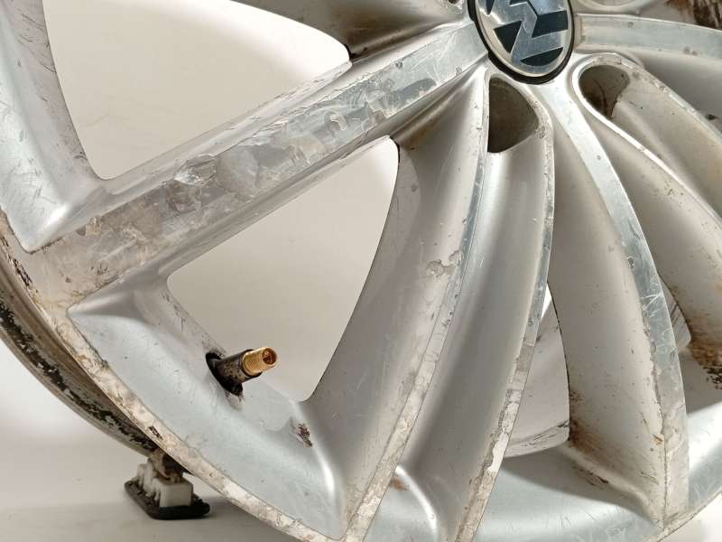 Recambio de llanta para volkswagen tiguan (5n_) 2.0 tdi 4motion referencia OEM IAM 5N0601025D8Z8 6