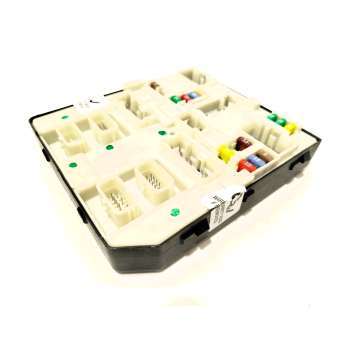 CAJA RELES / FUSIBLES 284B62069R 