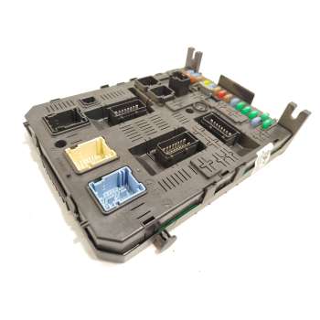 CAJA RELES / FUSIBLES 9664059080 657064 