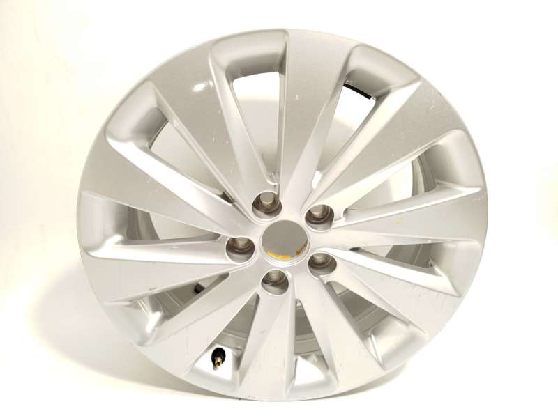 Recambio de llanta para seat arona (kj7, kjp) 1.0 tsi referencia OEM IAM 6F96010258Z8 - Blanco 2