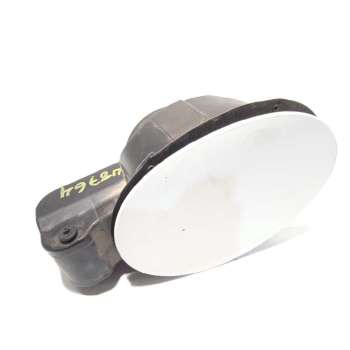 TAPA EXTERIOR COMBUSTIBLE 815963Z300 