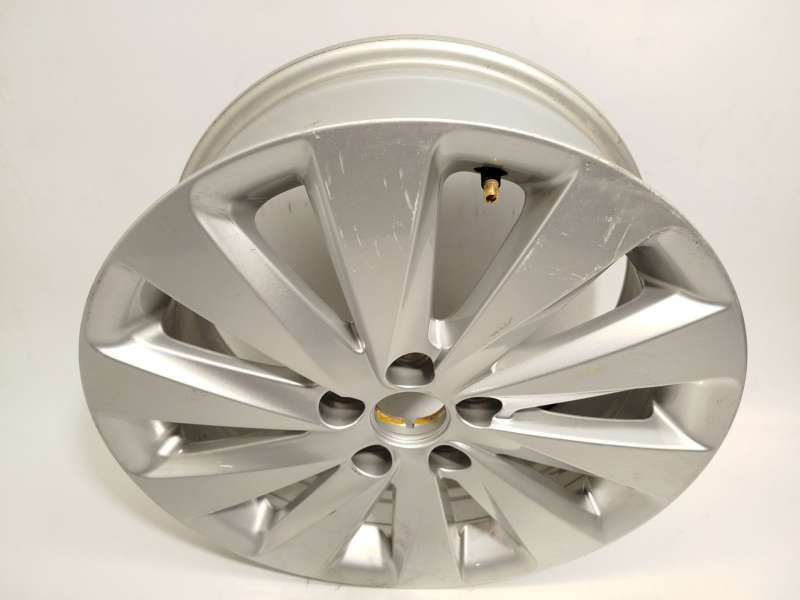 Recambio de llanta para seat arona (kj7, kjp) 1.0 tsi referencia OEM IAM 6F96010258Z8 - Blanco 3